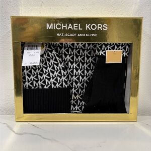 Michael Kors Black and White Touch Tip Gloves, Hat and Scarf